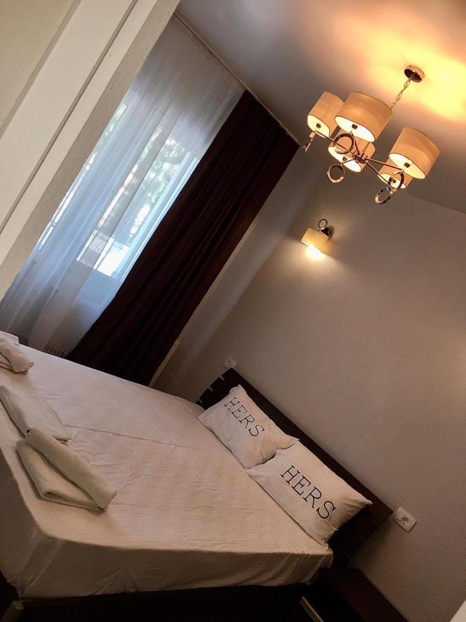 Modern Apartament Central Old Town Брашов Екстер'єр фото