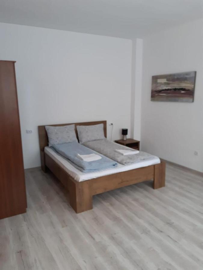 Modern Apartament Central Old Town Брашов Екстер'єр фото